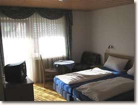 Frankischer Landgasthof Hotel Uettingen Quarto foto